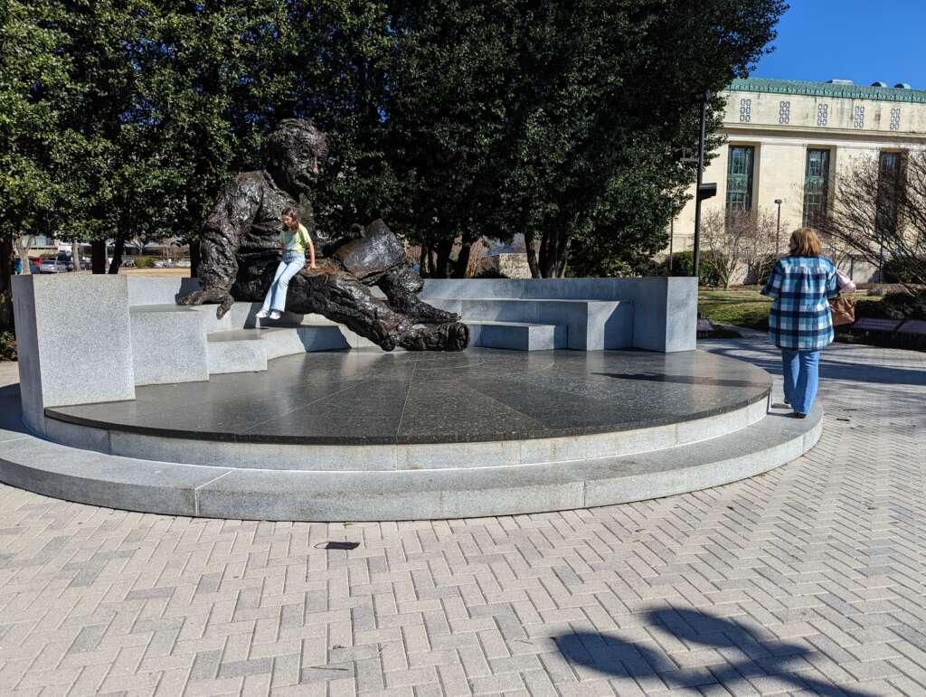 Albert Einstein statue