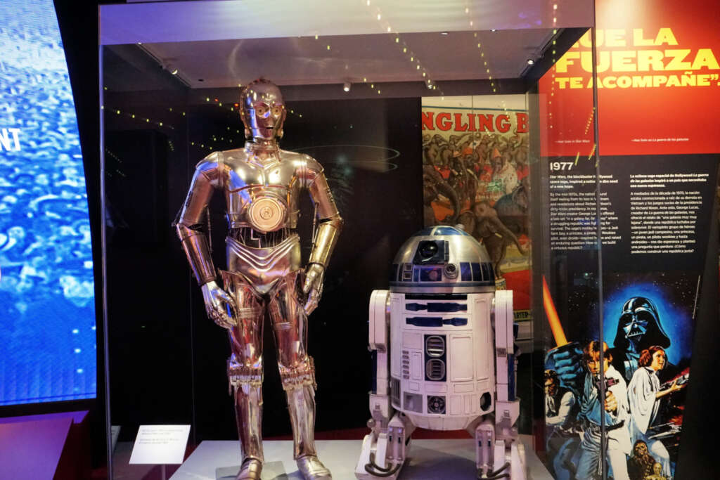 C3-PO and R2-D2 costumes at the American History Museum